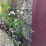 La Maison Belle Maree
